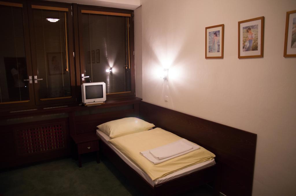 Hotel Bothe Povazska Bystrica Exterior foto