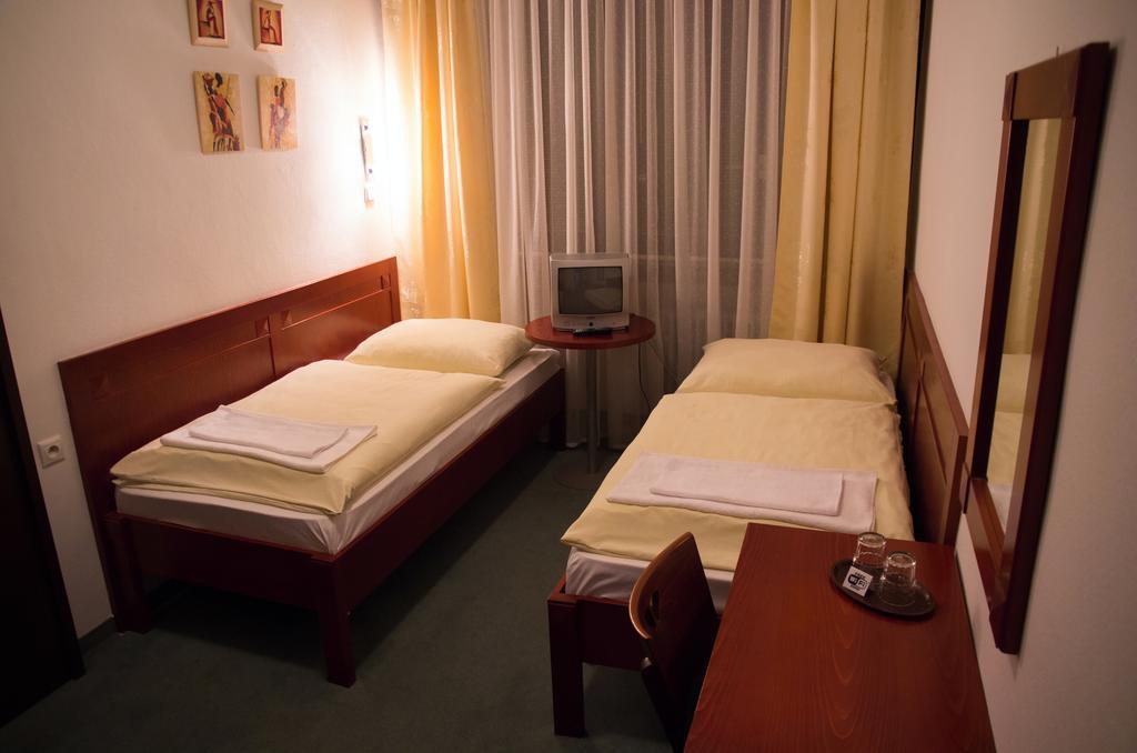 Hotel Bothe Povazska Bystrica Exterior foto