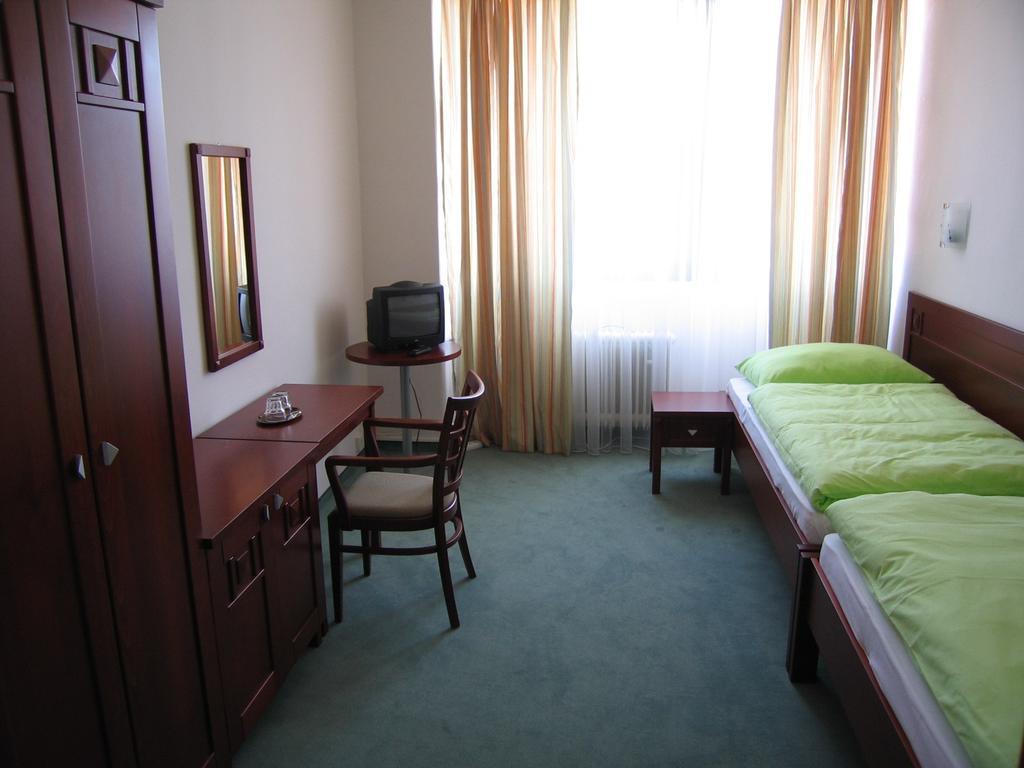 Hotel Bothe Povazska Bystrica Exterior foto