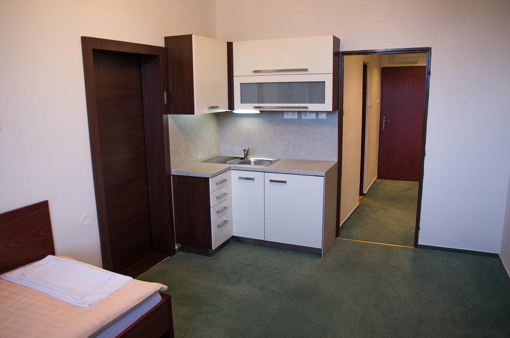 Hotel Bothe Povazska Bystrica Quarto foto
